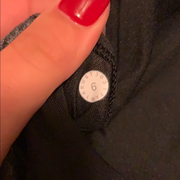 Lululemon tank - Picture 5 of 5